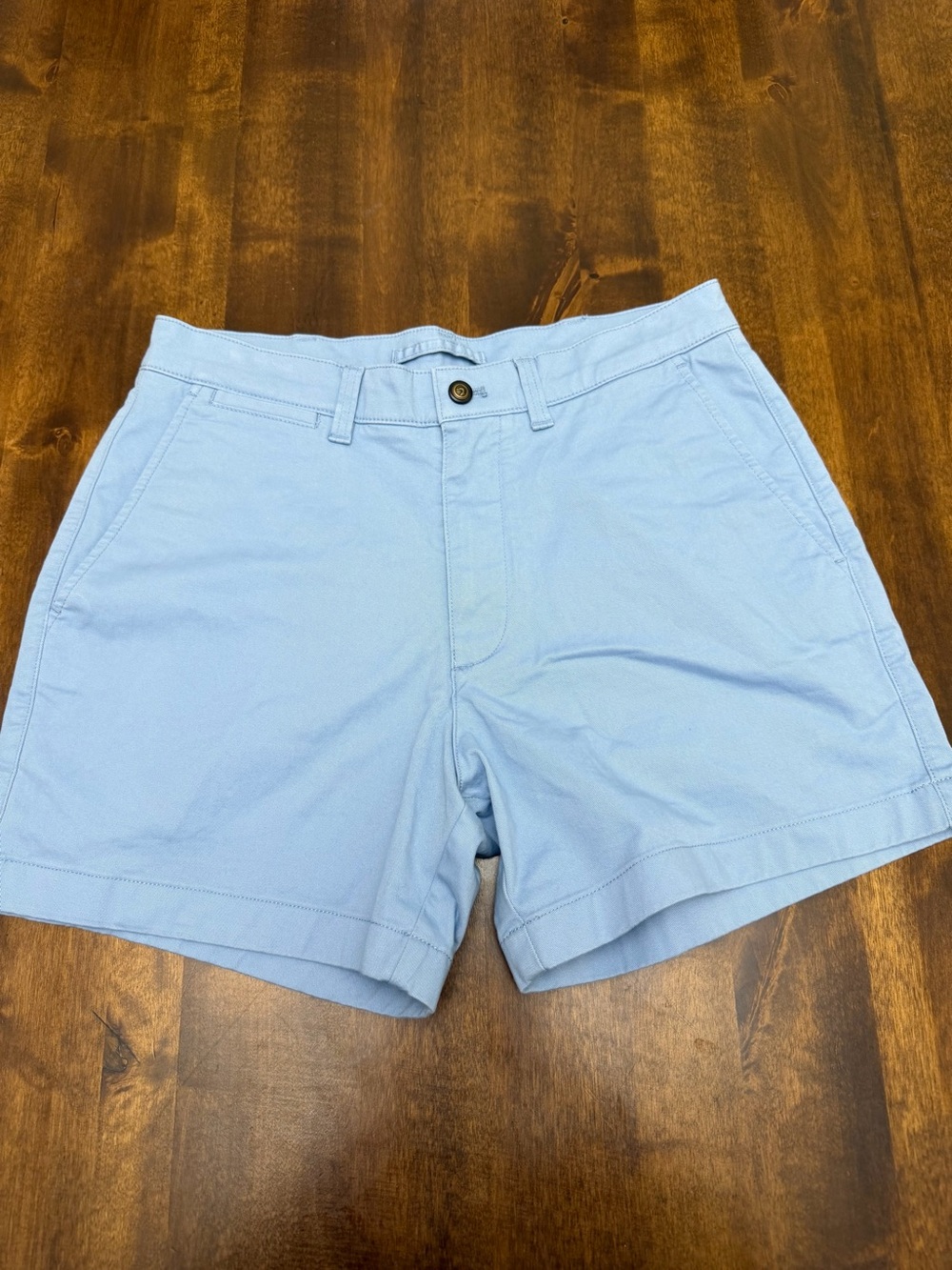 Duck Head Light Blue Flat-Front Men’s Shorts 5” inseam size 30 NWOT